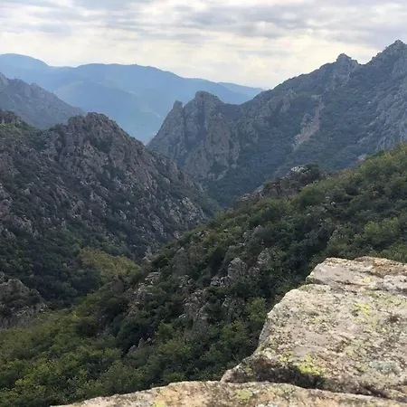 Le Rossignol Des Murailles Dom wakacyjny Le Bosc (Herault)