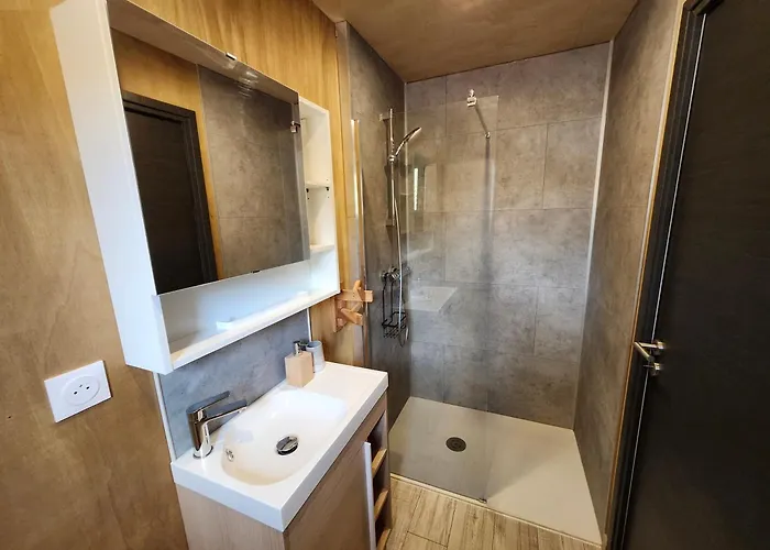 Le Rossignol Des Murailles 펜션 *